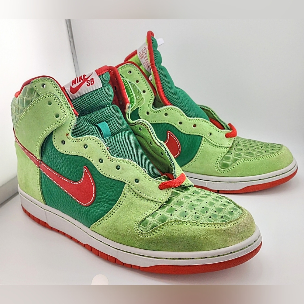 Nike Dunk High SB - "Dr. Feel So Good"